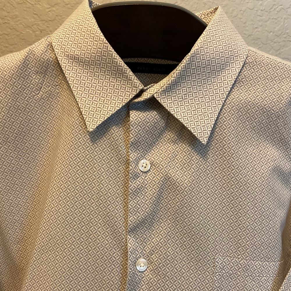 Perry Ellis - Picture 2 of 5